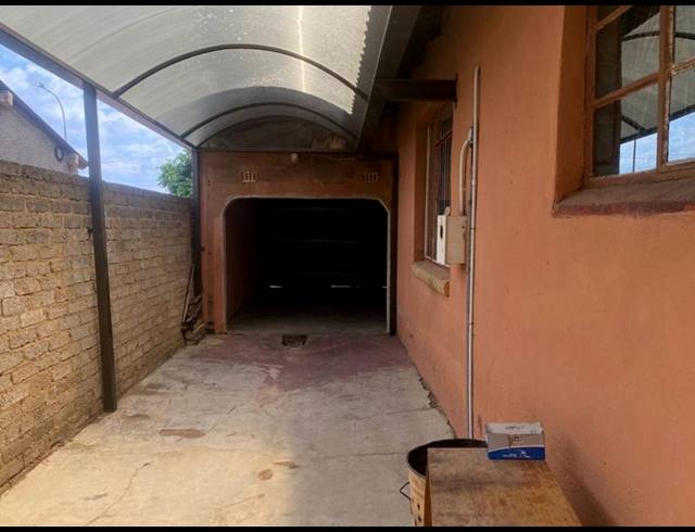 2 BEDROOM HOUSE FOR SALE IN MEADOWLANDS